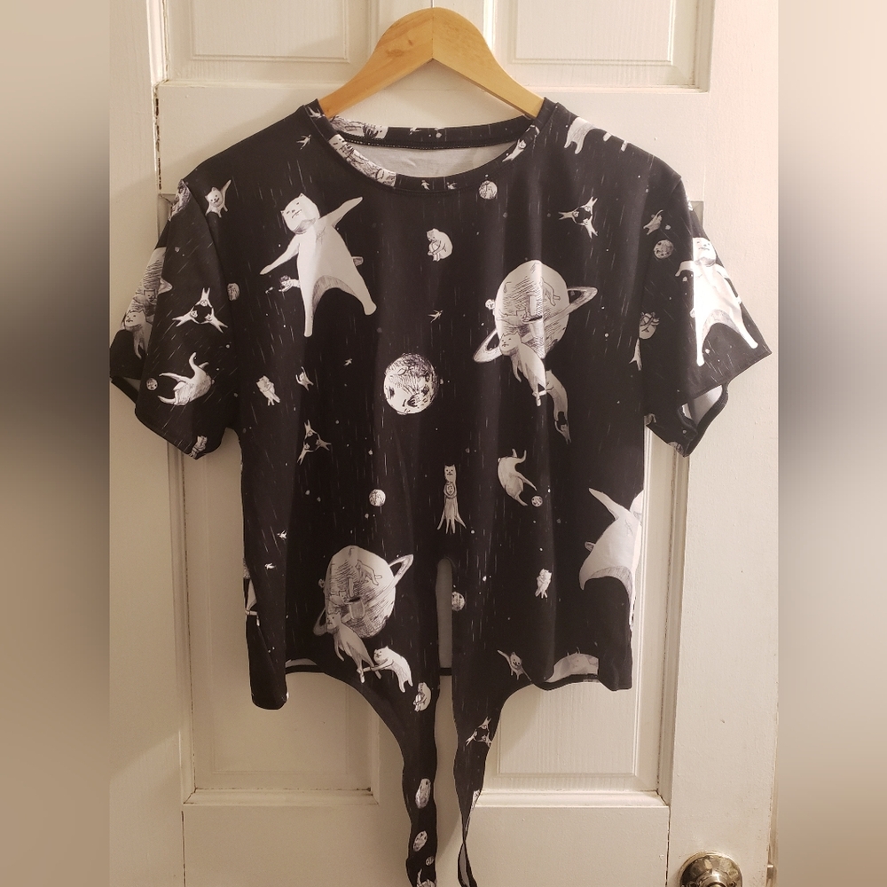 BM Futeneko Tie Front Tee - Picture 2 of 5
